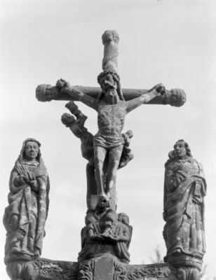 ouest -crucifixion